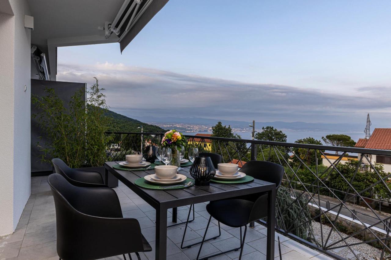 Villa Adriatic, Apartment Chiara With Sea View And Heated Swimming Pool, Free Private Parking, Ičići Eksteriør billede