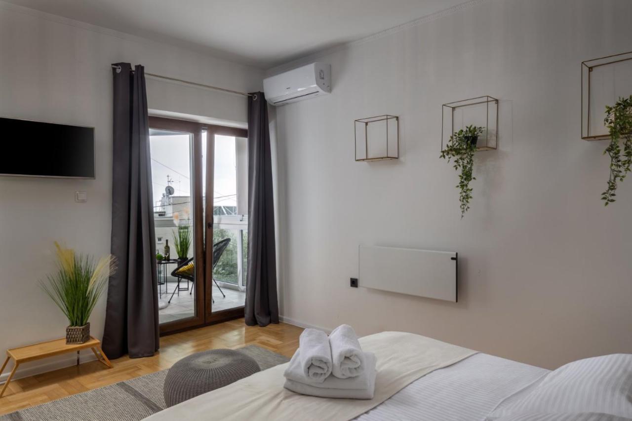 Villa Adriatic, Apartment Chiara With Sea View And Heated Swimming Pool, Free Private Parking, Ičići Eksteriør billede
