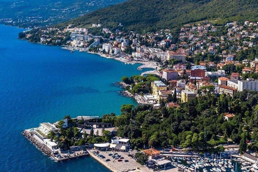 Villa Adriatic, Apartment Chiara With Sea View And Heated Swimming Pool, Free Private Parking, Ičići Eksteriør billede